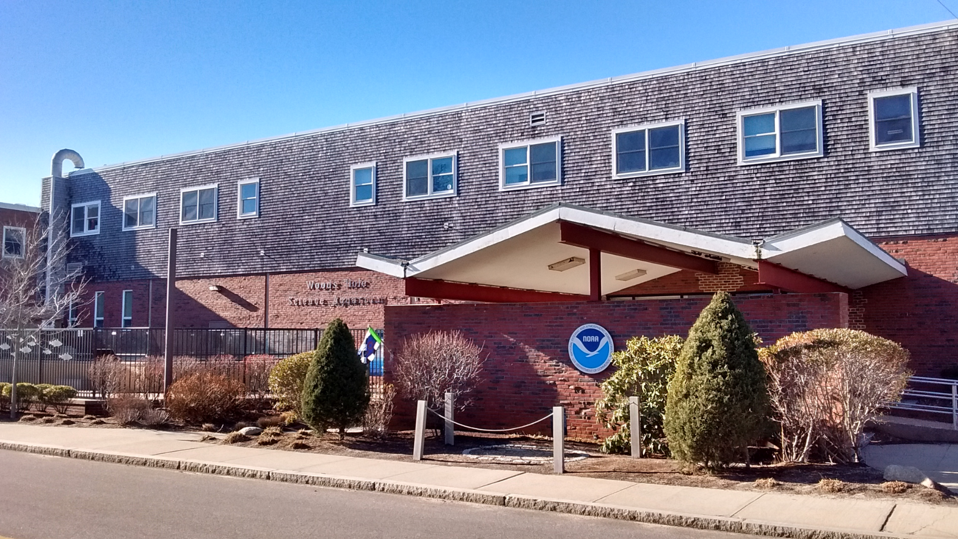 2. Woods Hole Science Aquarium