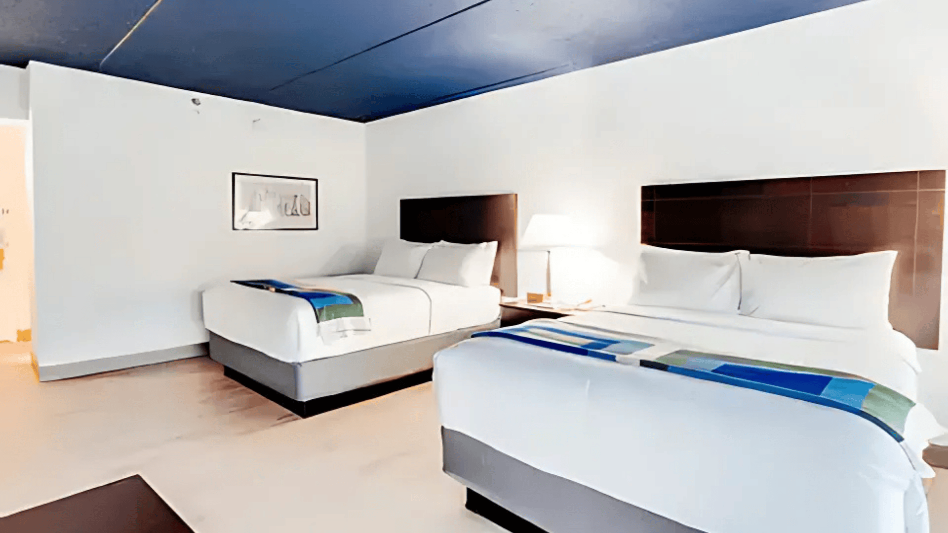 Hotel Downstreet