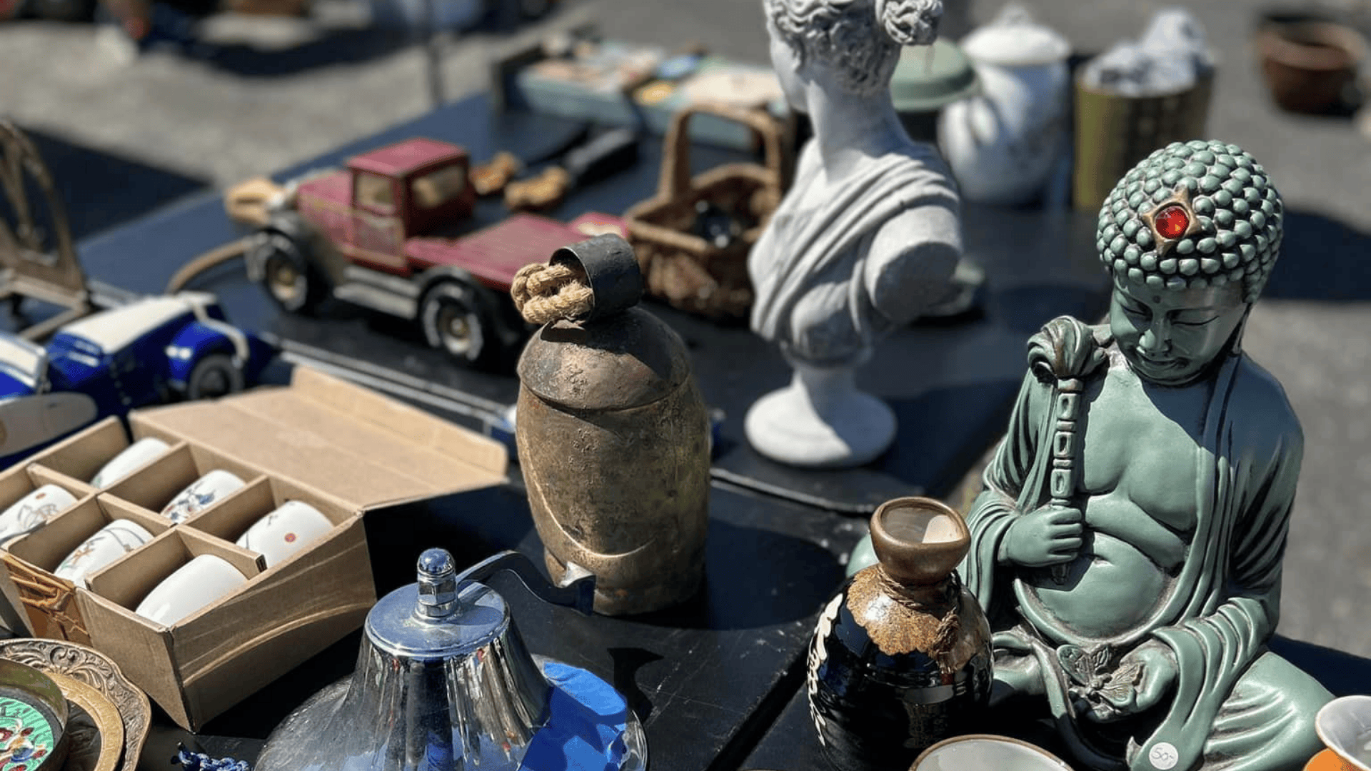 Shop at the Wellfleet Flea Market
