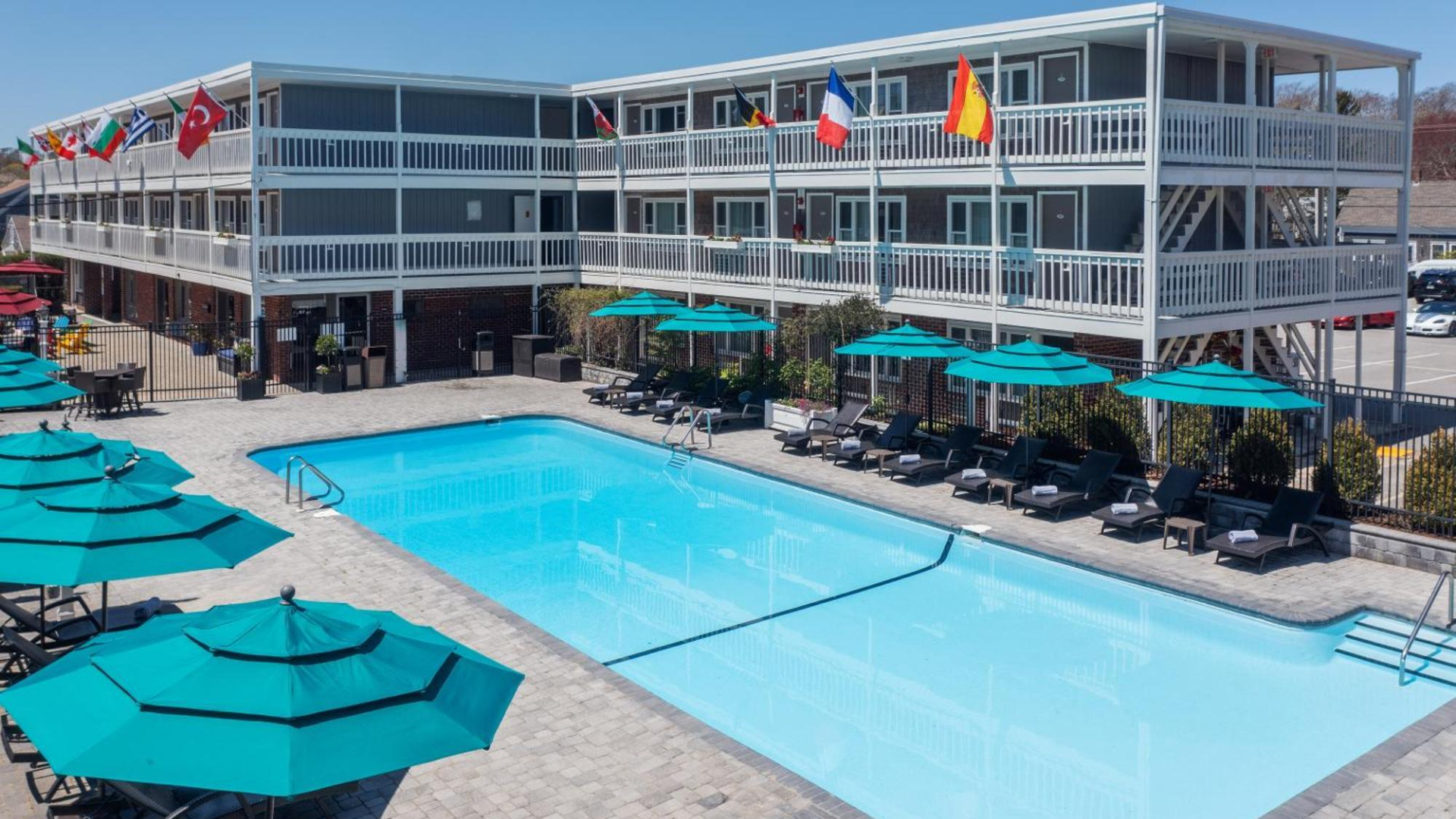 Surfside Hotel & Suites Outer Cape